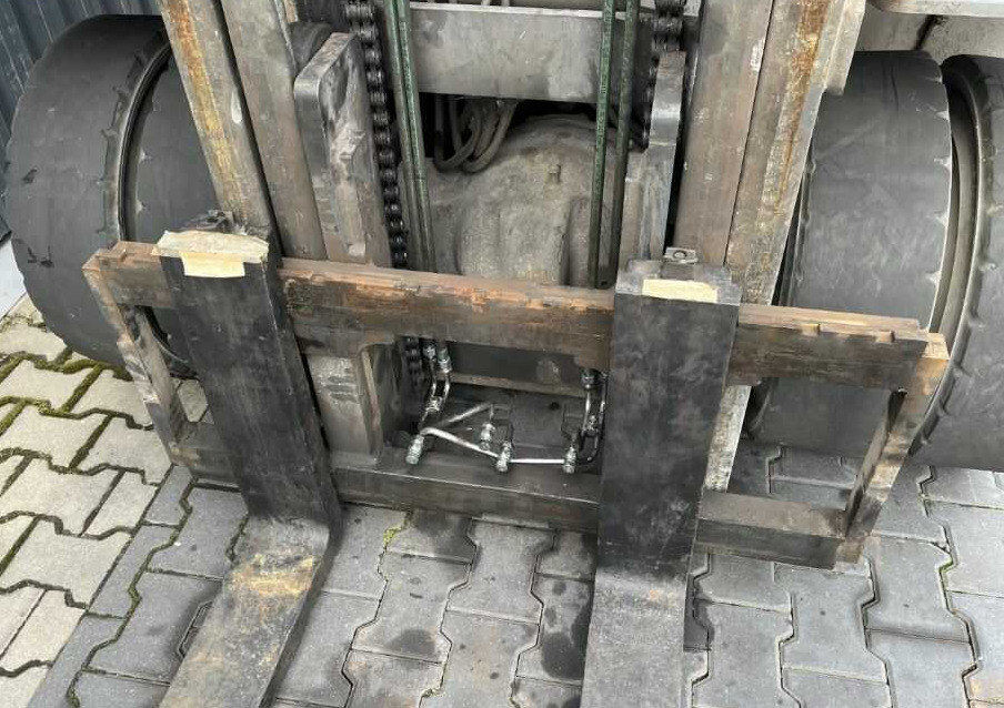 Nissan W1F4A45Y - Dīzeļiekrāvējs: foto 1 Nissan W1F4A45Y - Dīzeļiekrāvējs: foto 1