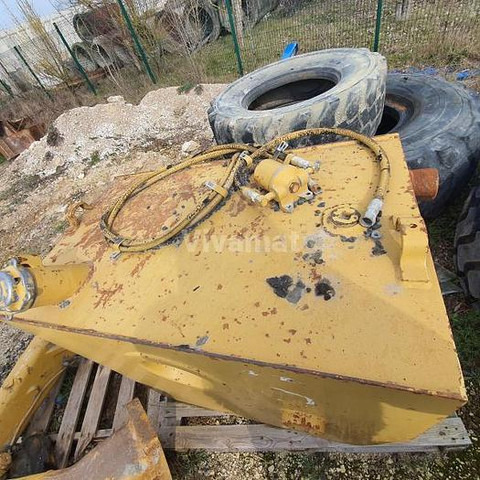 Caterpillar 769D - - Bezceļu pašizgāzējs: foto 1 Caterpillar 769D - - Bezceļu pašizgāzējs: foto 1