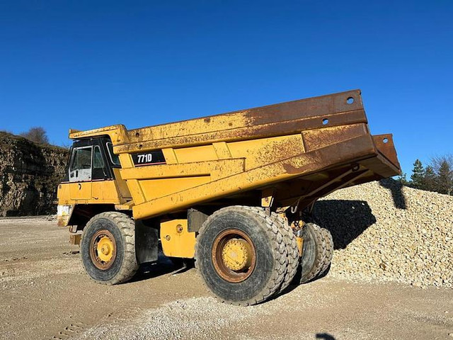 Caterpillar 771D - Bezceļu pašizgāzējs: foto 5 Caterpillar 771D - Bezceļu pašizgāzējs: foto 5