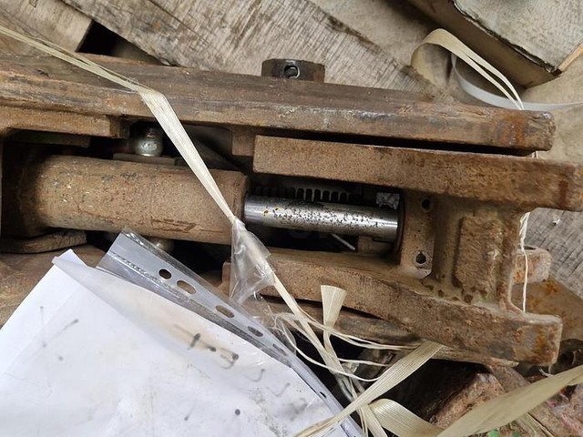 GEITH JCB3CX - Ātrā sakabe: foto 4 GEITH JCB3CX - Ātrā sakabe: foto 4