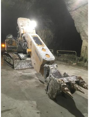 Liebherr R 944 C - Kāpurķēžu ekskavators: foto 2 Liebherr R 944 C - Kāpurķēžu ekskavators: foto 2