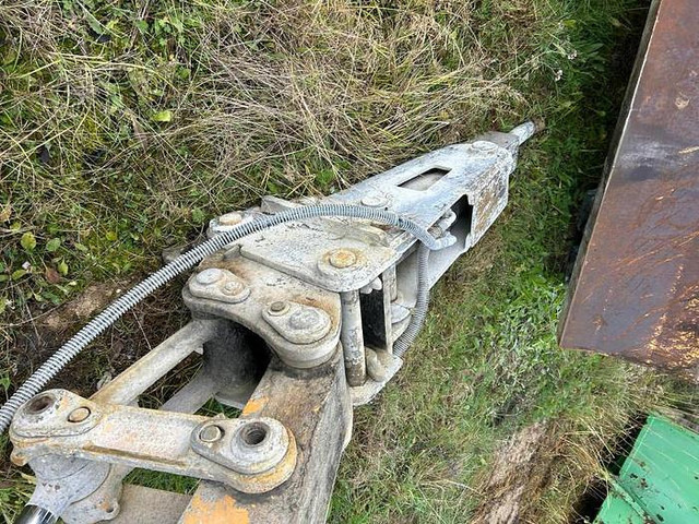 Marteau hydraulique 11 tonnes - Hidrauliskais āmurs: foto 1 Marteau hydraulique 11 tonnes - Hidrauliskais āmurs: foto 1