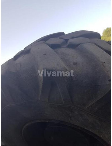 Michelin 18R19.5XF - Riepas un diski: foto 3 Michelin 18R19.5XF - Riepas un diski: foto 3