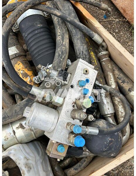 Liebherr A944C Li / A934C Li / R944C Li / R954C / A954C Li / R934C - Rezerves daļa: foto 1 Liebherr A944C Li / A934C Li / R944C Li / R954C / A954C Li / R934C - Rezerves daļa: foto 1