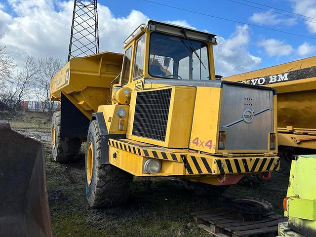 Volvo A 25 B - Bezceļu pašizgāzējs: foto 1 Volvo A 25 B - Bezceļu pašizgāzējs: foto 1