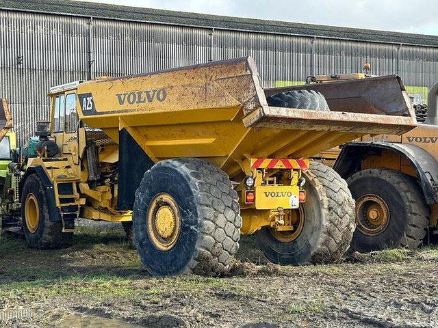 Volvo A 25 B - Bezceļu pašizgāzējs: foto 3 Volvo A 25 B - Bezceļu pašizgāzējs: foto 3