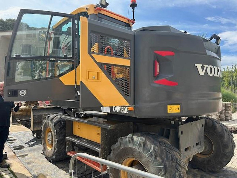 Volvo EWR150E - Riteņu ekskavators: foto 2 Volvo EWR150E - Riteņu ekskavators: foto 2