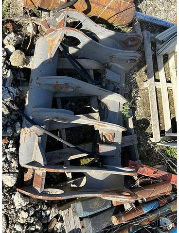 Volvo L120C/D/E/F/H L90C/D/E/F - Ātrā sakabe: foto 2 Volvo L120C/D/E/F/H L90C/D/E/F - Ātrā sakabe: foto 2