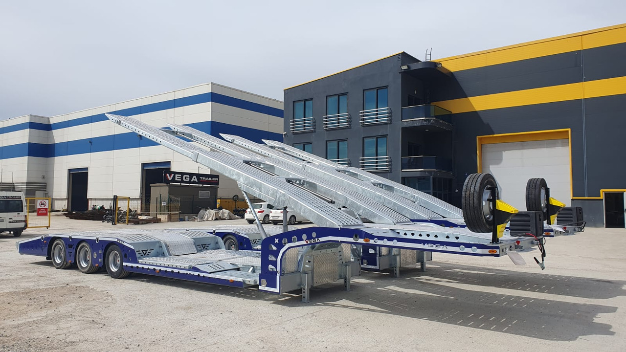 CLASSIC - Puspiekabe autovedējs: foto 1 CLASSIC - Puspiekabe autovedējs: foto 1