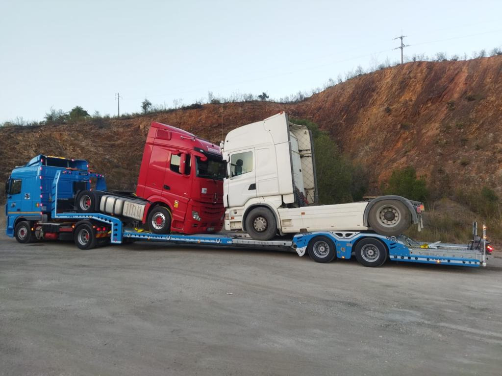 Jaunā Puspiekabe autovedējs pārvadāšana smagās tehnikas VEGA-S (2 AXLE TRUCK CARRIER): foto 15