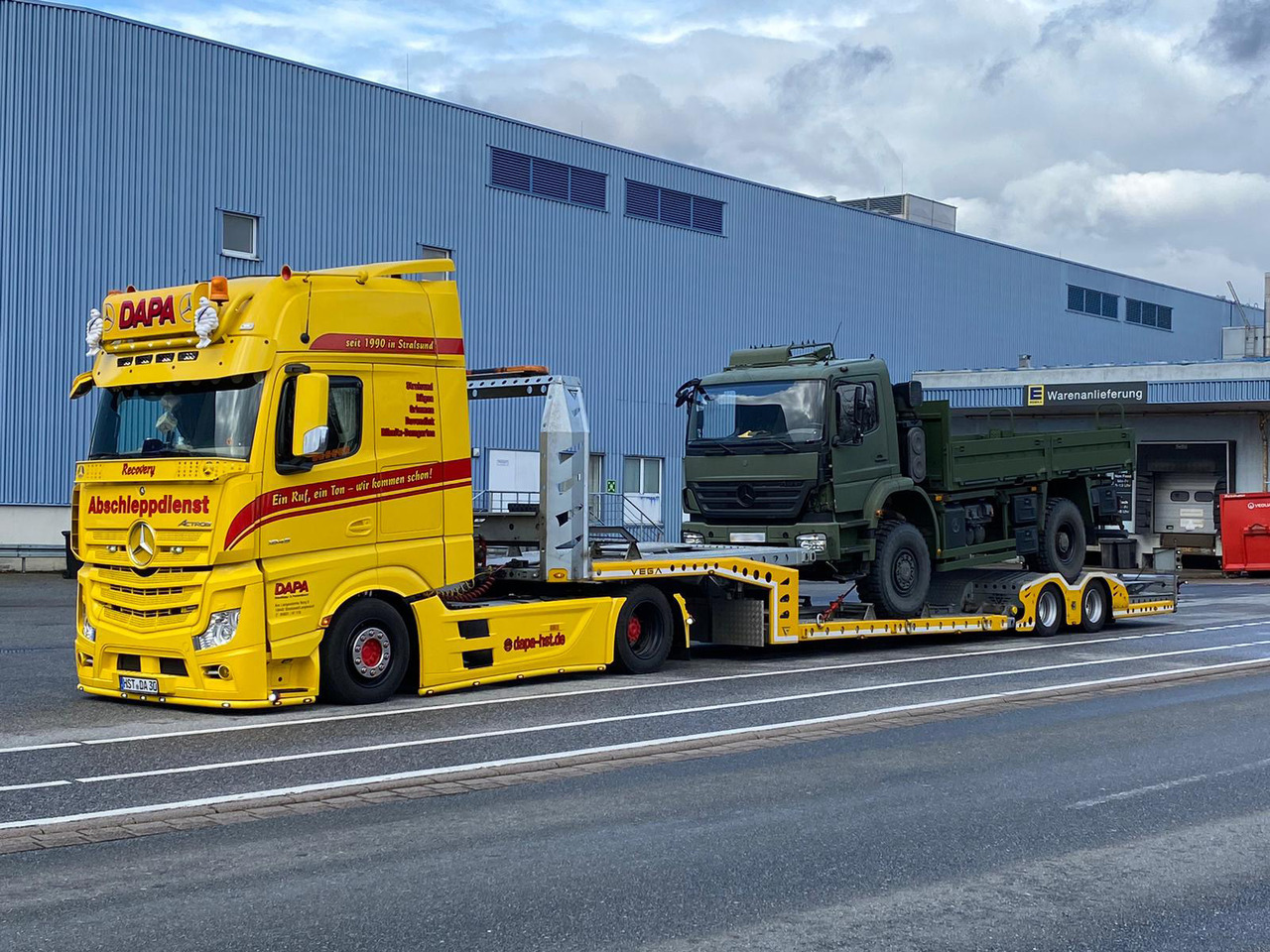 Jaunā Puspiekabe autovedējs pārvadāšana smagās tehnikas VEGA-S (2 AXLE TRUCK CARRIER): foto 12