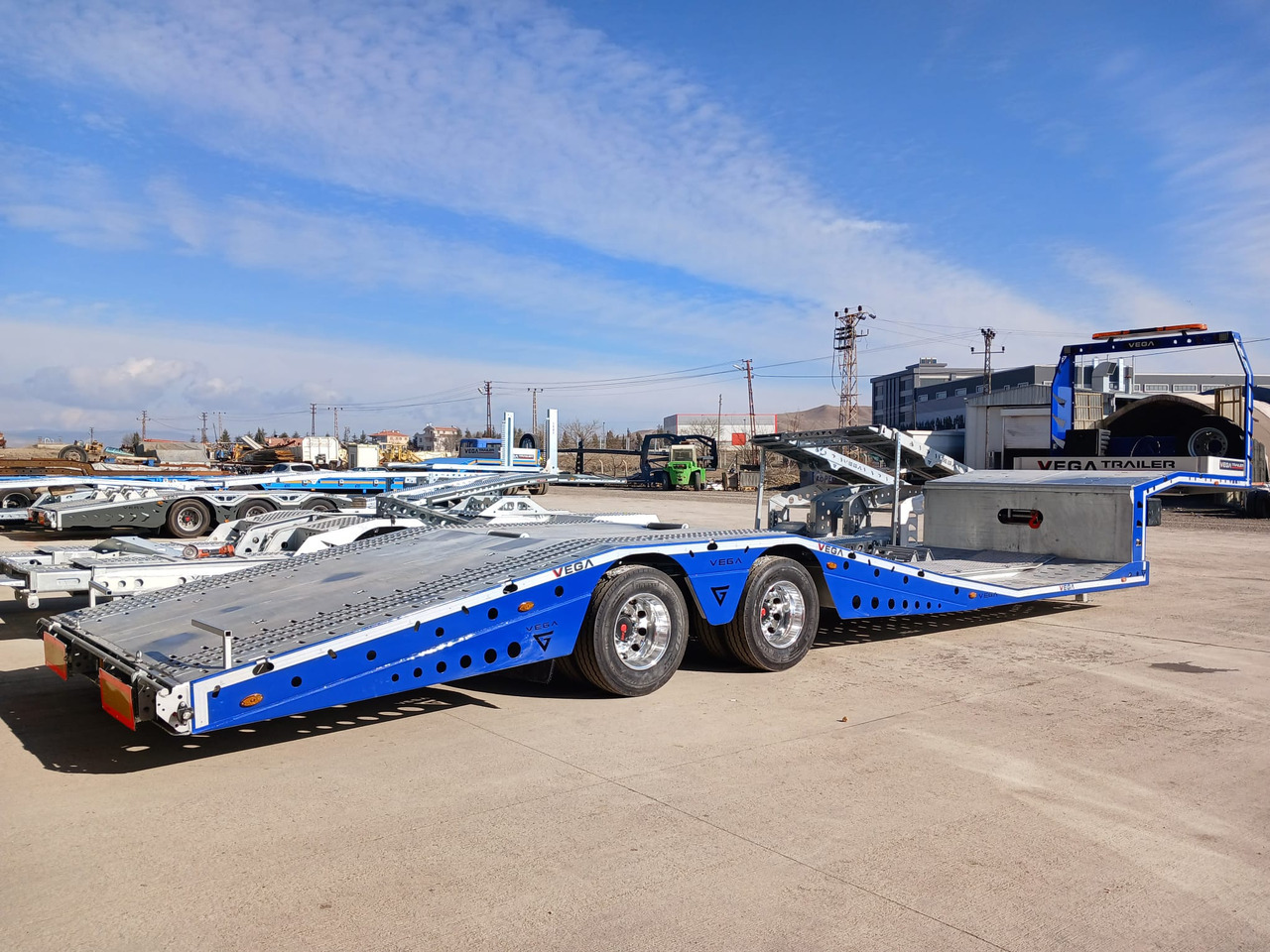 VEGA TRAILER ARLA TRUCK CARRIER - Puspiekabe autovedējs: foto 3 VEGA TRAILER ARLA TRUCK CARRIER - Puspiekabe autovedējs: foto 3
