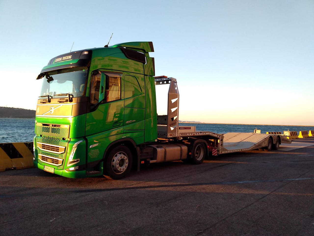 VEGA TRAILER ARLA TRUCK CARRIER - Puspiekabe autovedējs: foto 4 VEGA TRAILER ARLA TRUCK CARRIER - Puspiekabe autovedējs: foto 4