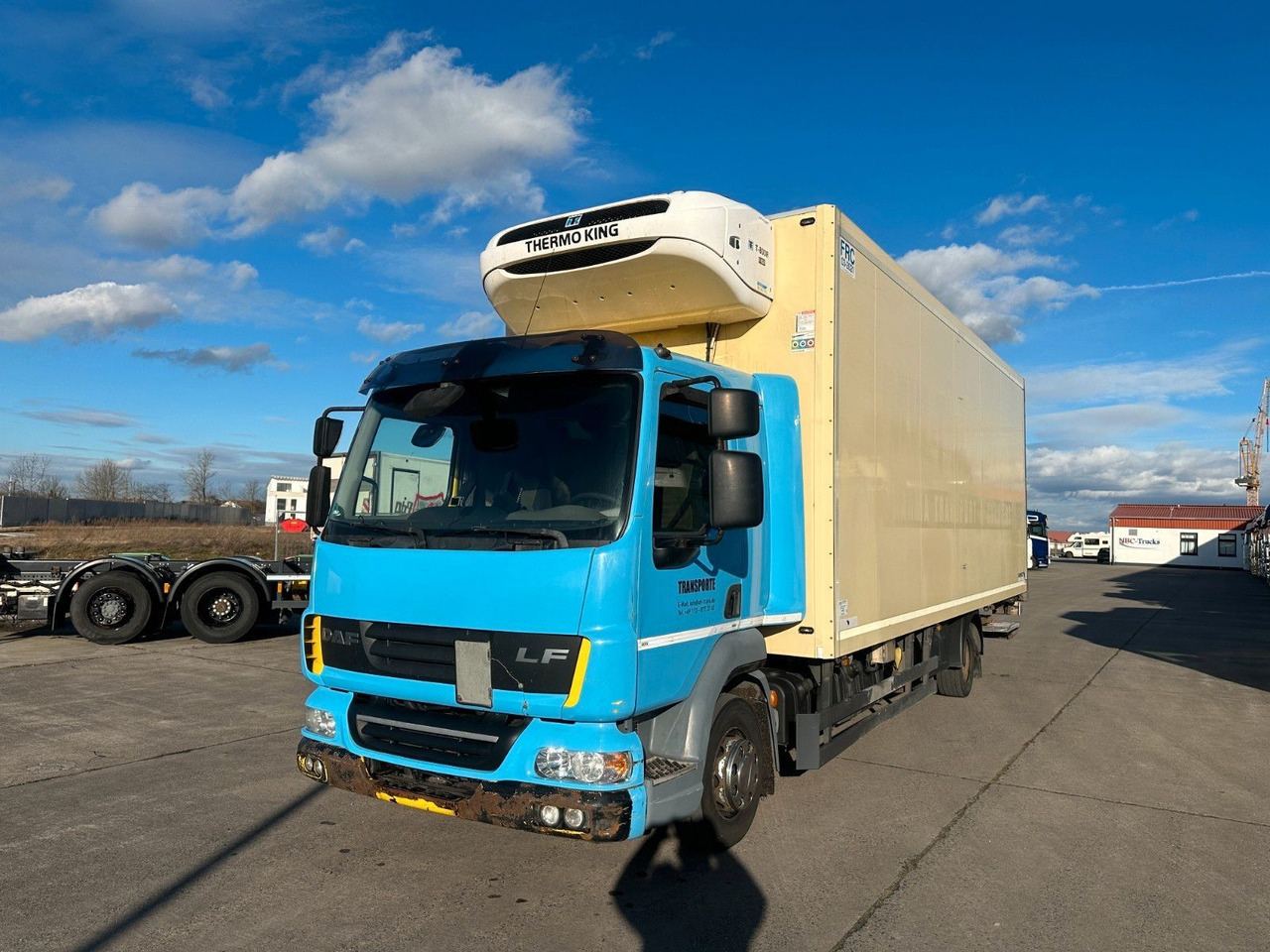 DAF LF 45.250 * THERMO-KING * AUTOMATIK * SCHMITZ * - Kravas automašīna refrižerators: foto 2 DAF LF 45.250 * THERMO-KING * AUTOMATIK * SCHMITZ * - Kravas automašīna refrižerators: foto 2