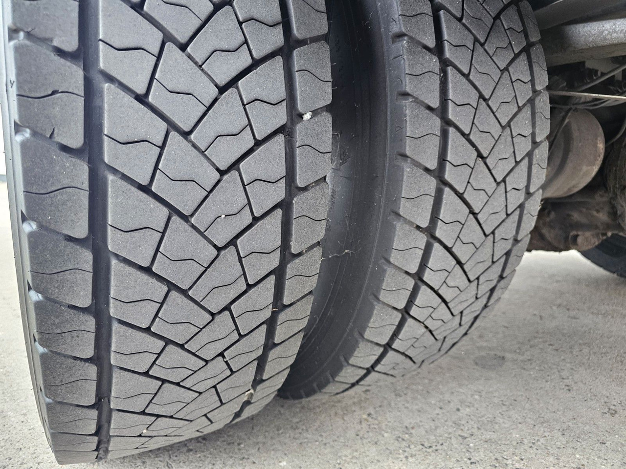 Kravas automašīna ar slēgto virsbūvi Iveco EURO-CARGO 120E25 * SCHLAFKABINE * BÄR 1,5 T *: foto 17