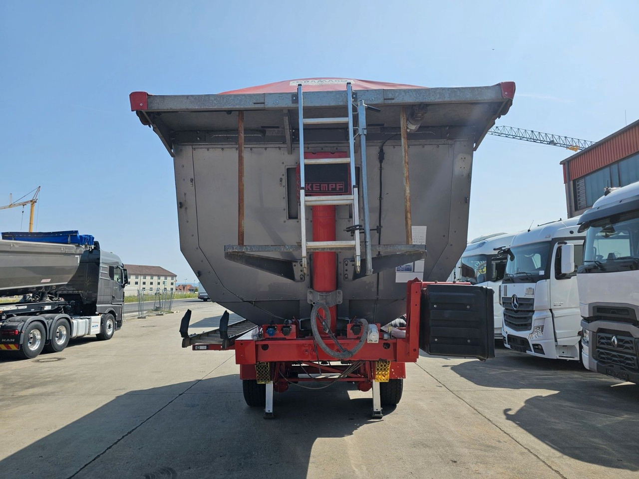 Kempf SKM 31/2 * KIPPMULDE * ELEK. VERDECK *LIFT * BPW - Puspiekabe pašizgāzējs: foto 2 Kempf SKM 31/2 * KIPPMULDE * ELEK. VERDECK *LIFT * BPW - Puspiekabe pašizgāzējs: foto 2