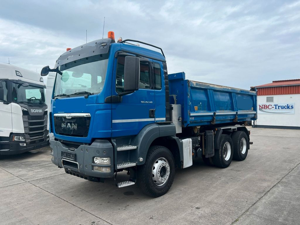 Kravas automašīna pašizgāzējs MAN TGS 26.540 6x4 * KLIMA * KÜHLSCHRANK * NAVI *: foto 1