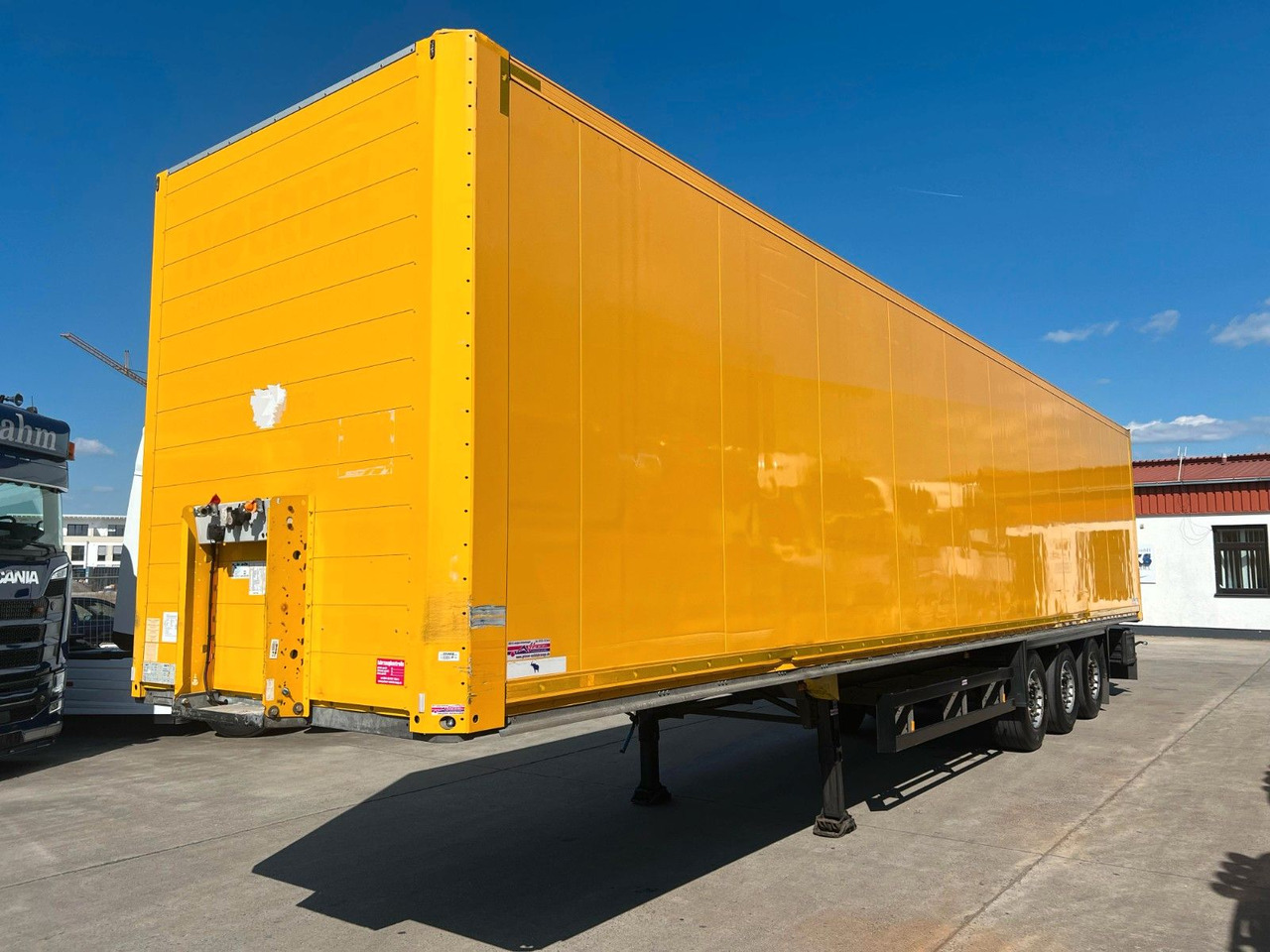 Schmitz Cargobull SCB S3B * KOFFER * SCHEIBENBREMSE * DOPPELSTOCK - Puspiekabe slēgtā virsbūve: foto 3 Schmitz Cargobull SCB S3B * KOFFER * SCHEIBENBREMSE * DOPPELSTOCK - Puspiekabe slēgtā virsbūve: foto 3