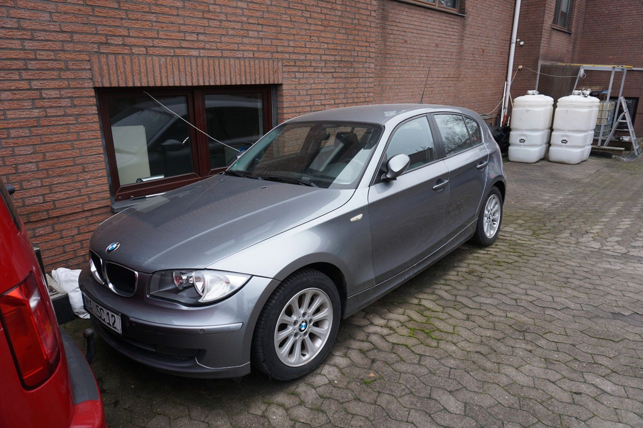 BMW 116i - Sedans: foto 1 BMW 116i - Sedans: foto 1