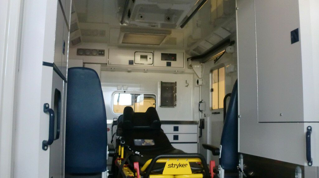 Ātrās palīdzības mašīna Mercedes-Benz Sprinter 516  // inkl. 1 Jahr Garantie: foto 13
