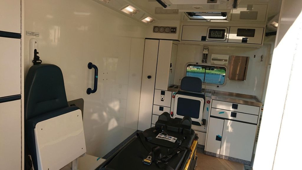 Ātrās palīdzības mašīna Mercedes-Benz Sprinter 519  ATM 0 KM WAS Koffer: foto 7