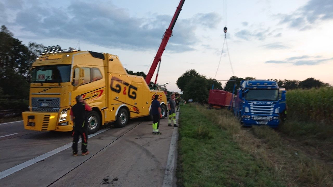 Scania EMPEL Berger - Auto evakuators: foto 4 Scania EMPEL Berger - Auto evakuators: foto 4
