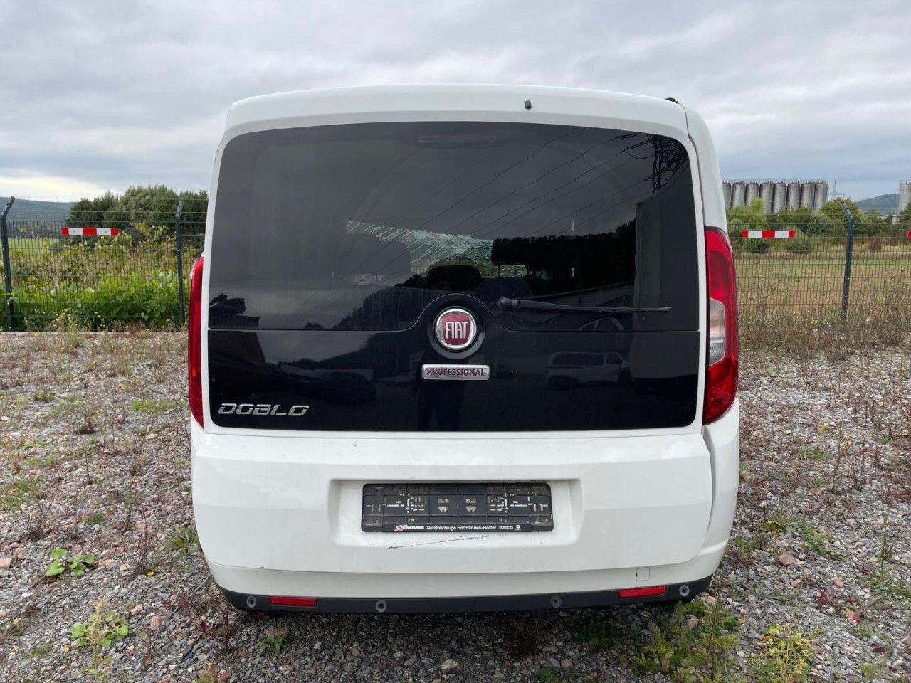 Fiat Doblo Maxi 1.6 M-Jet Euro6 Klima ZV - Pasažieru furgons: foto 4 Fiat Doblo Maxi 1.6 M-Jet Euro6 Klima ZV - Pasažieru furgons: foto 4