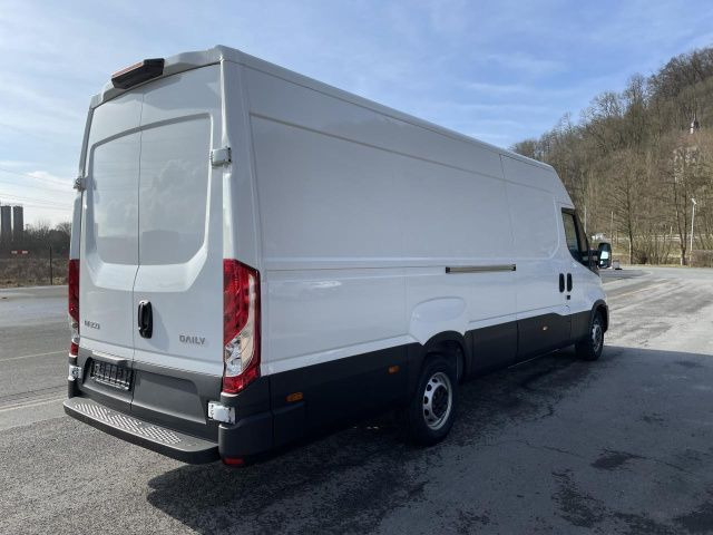 Iveco Daily 35S16A8 V Trennwand - Kravas mikroautobuss: foto 3 Iveco Daily 35S16A8 V Trennwand - Kravas mikroautobuss: foto 3