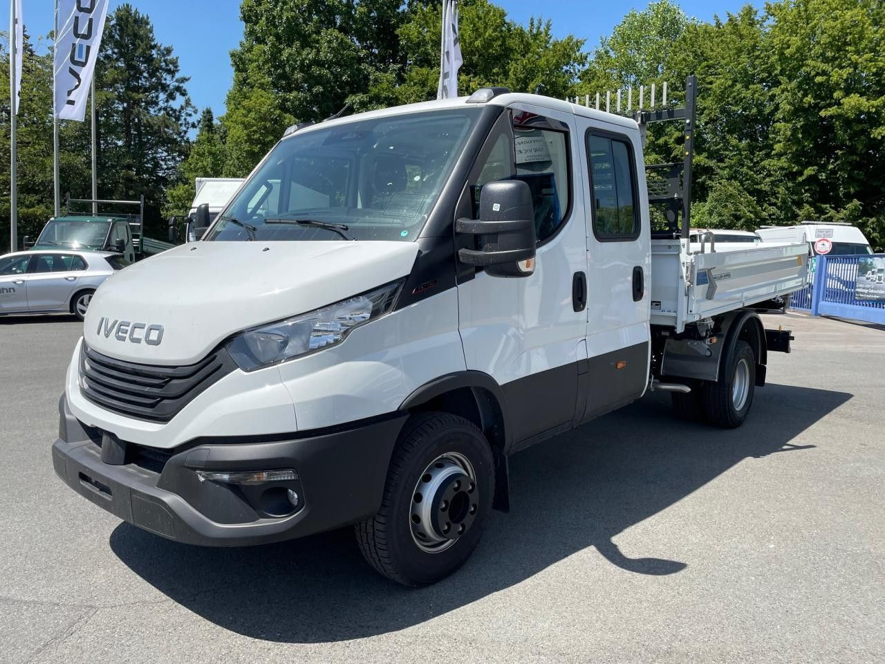 Iveco Daily 70C18H DK - Komercauto pašizgāzējs: foto 1 Iveco Daily 70C18H DK - Komercauto pašizgāzējs: foto 1