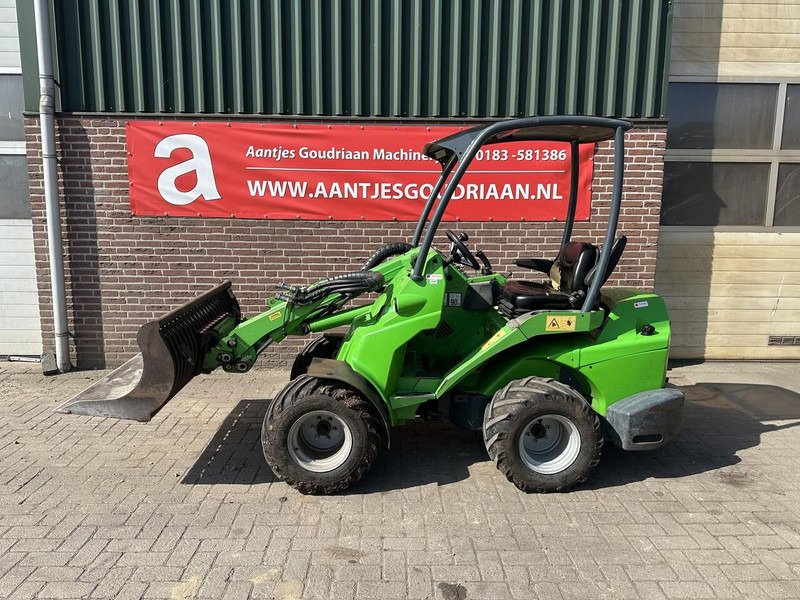 Avant 635 - Kompaktiekrāvējs: foto 1 Avant 635 - Kompaktiekrāvējs: foto 1