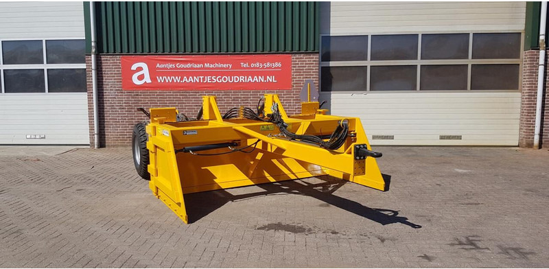 BIZON 3000 - Augsnes apstrādes tehnika: foto 1 BIZON 3000 - Augsnes apstrādes tehnika: foto 1