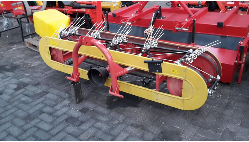 Bandhooier - Vālotājs/ Ārdītājs: foto 1 Bandhooier - Vālotājs/ Ārdītājs: foto 1