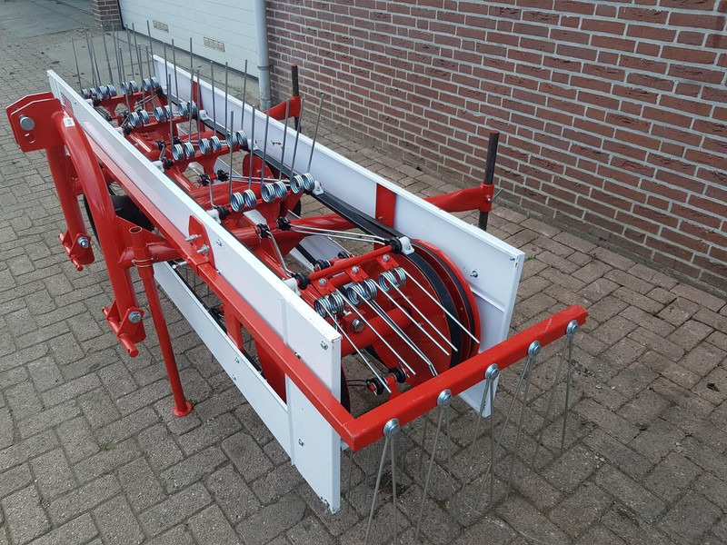 Bandhooier - Vālotājs/ Ārdītājs: foto 3 Bandhooier - Vālotājs/ Ārdītājs: foto 3