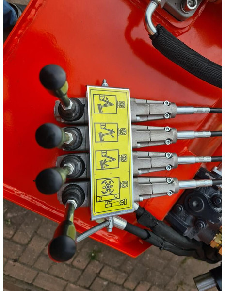 Boxer AM110-42 - Zāles pļāvējs: foto 5 Boxer AM110-42 - Zāles pļāvējs: foto 5