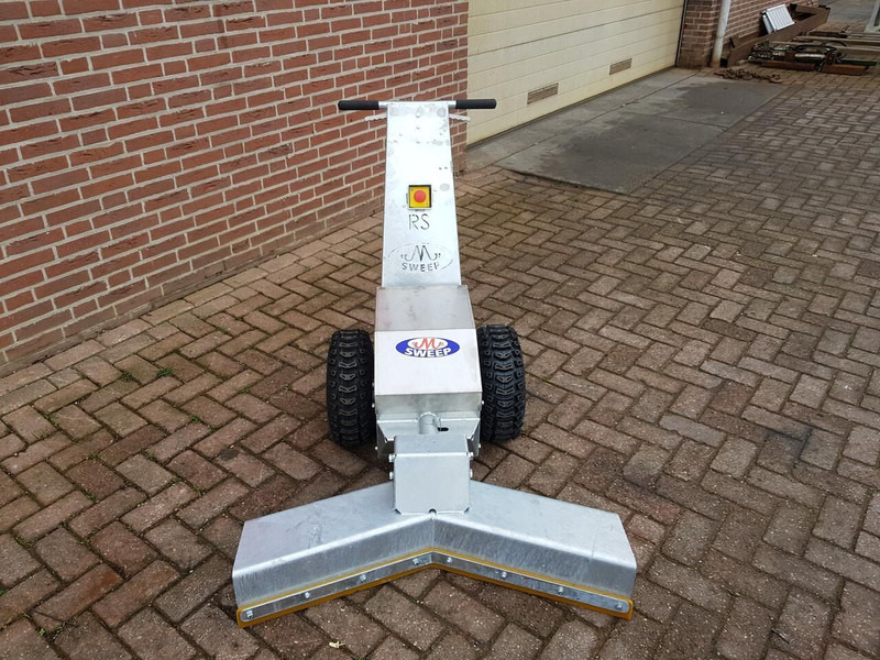 Elektrische mestschuif - Fermu aprīkojums: foto 2 Elektrische mestschuif - Fermu aprīkojums: foto 2