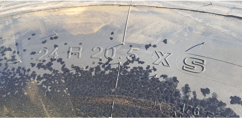 Michelin 24 20.5 xs - Riepas un diski: foto 4 Michelin 24 20.5 xs - Riepas un diski: foto 4