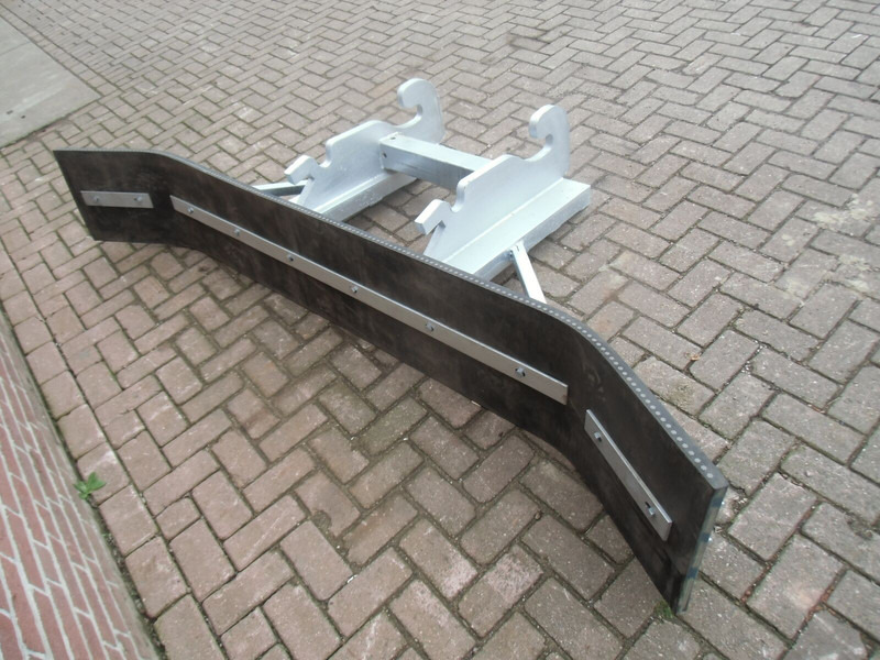 N4610, Rubberschuif CW 2/3 - Augsnes apstrādes tehnika: foto 3 N4610, Rubberschuif CW 2/3 - Augsnes apstrādes tehnika: foto 3