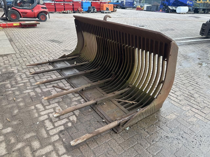 Onbekend - Augsnes apstrādes tehnika: foto 5 Onbekend - Augsnes apstrādes tehnika: foto 5