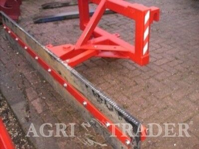 Sneeuwschuif voor verreikers - Sniega arkls: foto 1 Sneeuwschuif voor verreikers - Sniega arkls: foto 1
