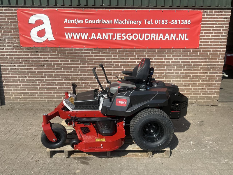 Toro TITAN XS 5450 zero turn - Zāles pļāvējs: foto 1 Toro TITAN XS 5450 zero turn - Zāles pļāvējs: foto 1