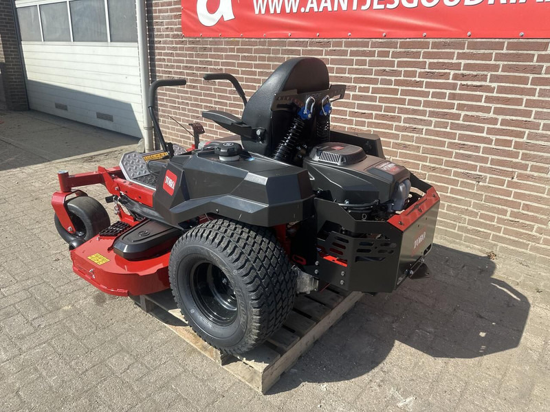 Toro TITAN XS 5450 zero turn - Zāles pļāvējs: foto 2 Toro TITAN XS 5450 zero turn - Zāles pļāvējs: foto 2