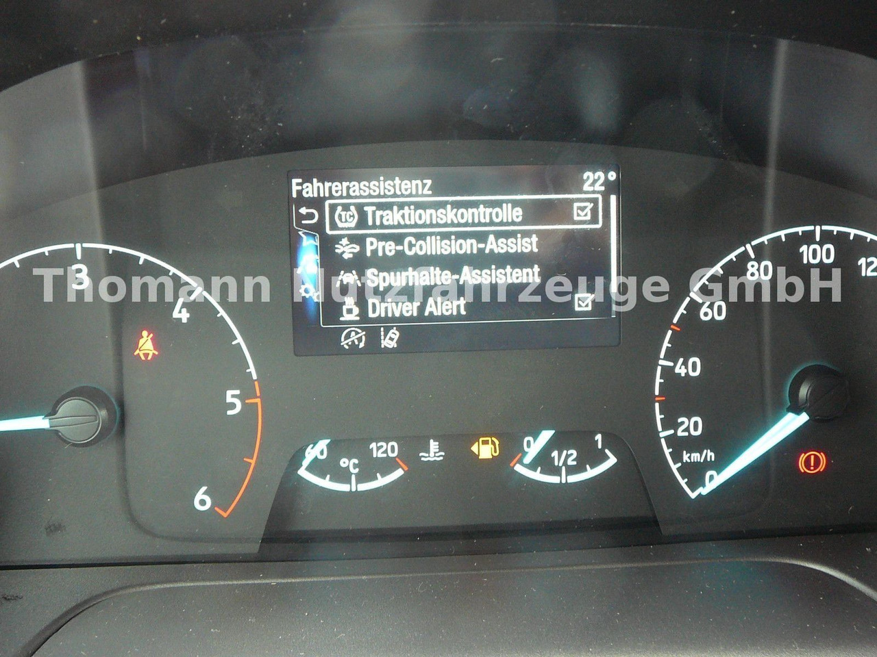 Jaunā Automašīna ar kravas platformu Ford Transit Pritsche Doppelkabine Ford Transit Pritsche Doppelkabine: foto 20