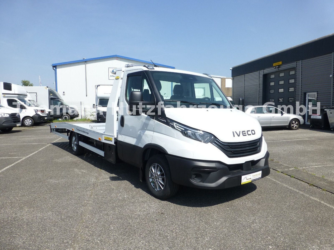 Iveco Daily 35S18 Autotransporter Aut. Luftfed. NAVI - Auto evakuators: foto 2 Iveco Daily 35S18 Autotransporter Aut. Luftfed. NAVI - Auto evakuators: foto 2