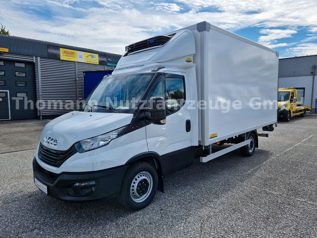 Iveco Daily 35S18 Kühlkoffer LBW BÄR Xarios 300 GH Iveco Daily 35S18 Kühlkoffer LBW BÄR Xarios 300 GH - Komercauto refrižerators: foto 3 Iveco Daily 35S18 Kühlkoffer LBW BÄR Xarios 300 GH Iveco Daily 35S18 Kühlkoffer LBW BÄR Xarios 300 GH - Komercauto refrižerators: foto 3