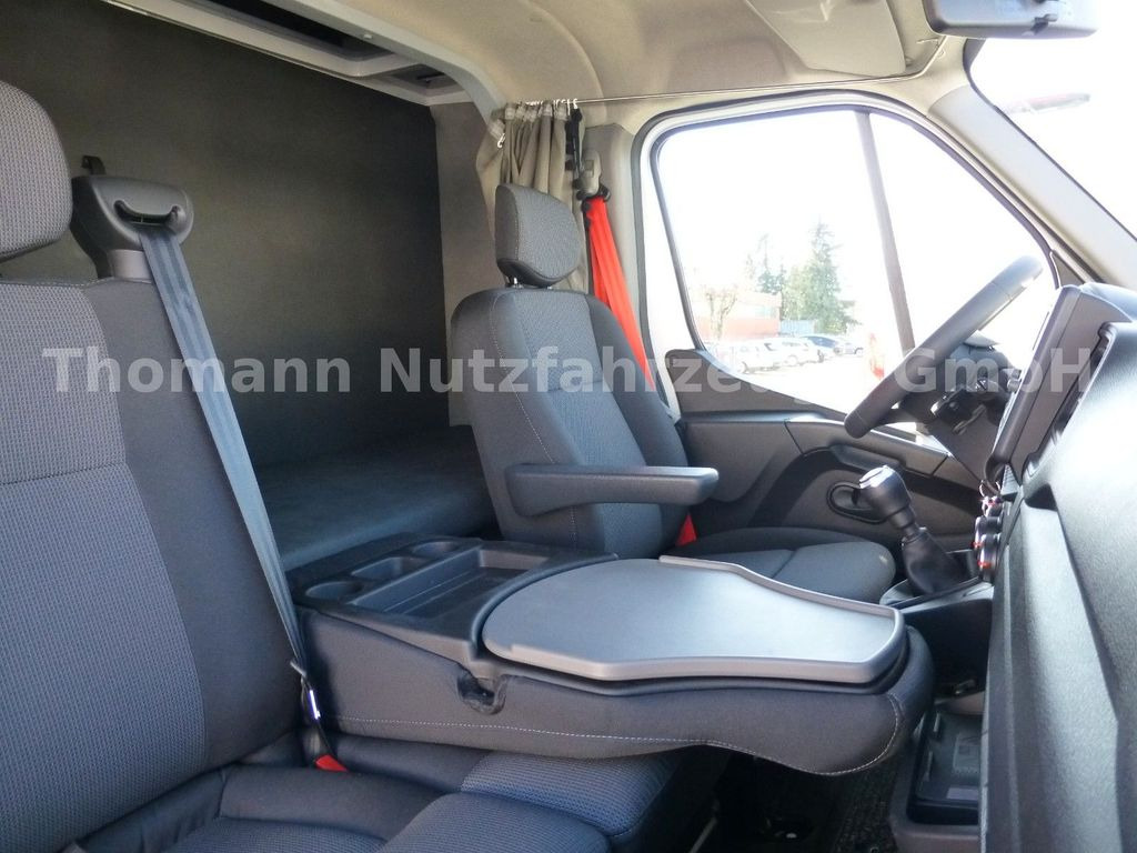 Jaunā Furgons ar tentu Renault Pritsche Plane mit Schlafkabine hinten: foto 15