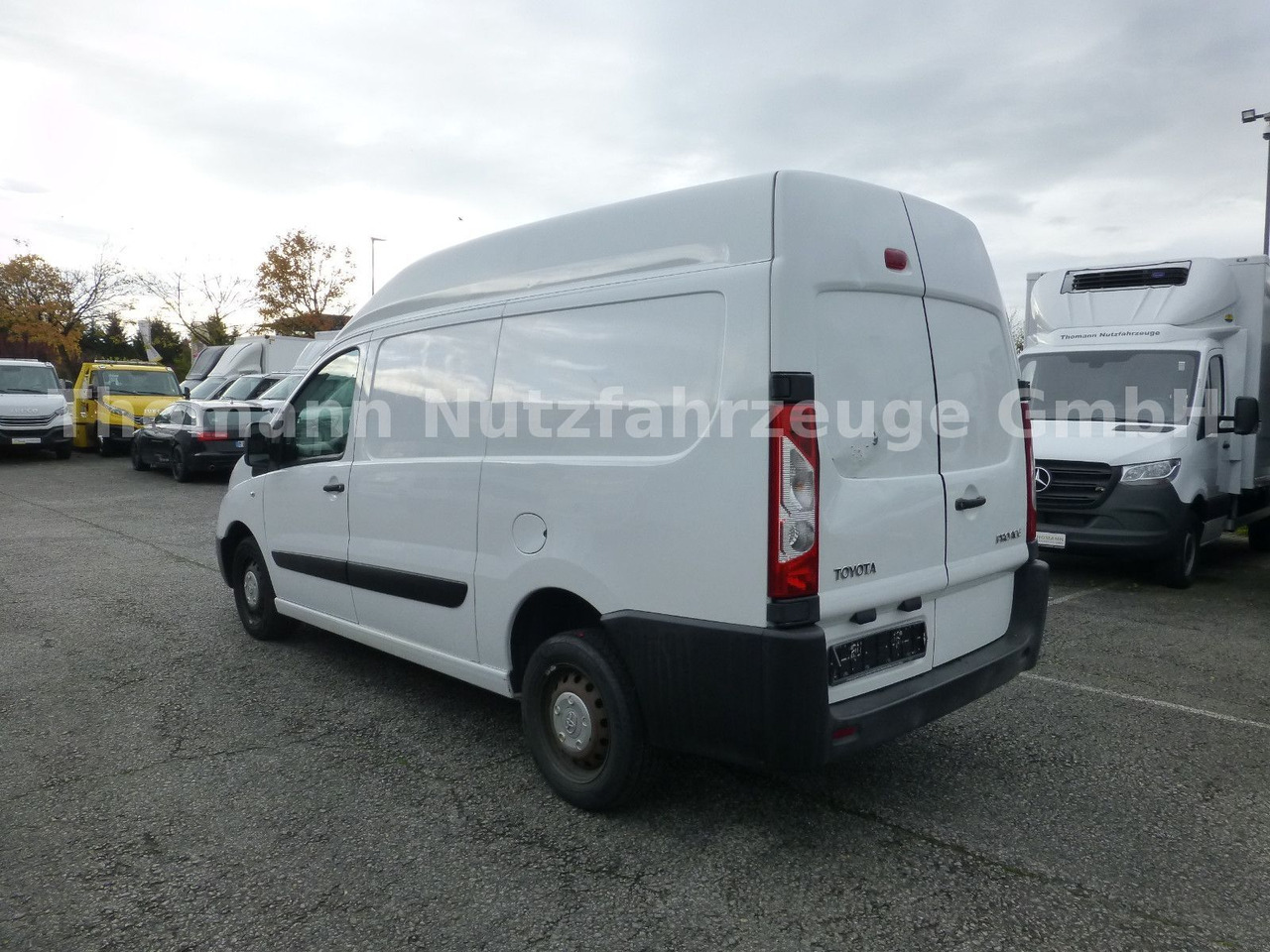 Toyota PROACE 2.0d L2H2 Klima Standheizung - Mazs furgons: foto 4 Toyota PROACE 2.0d L2H2 Klima Standheizung - Mazs furgons: foto 4