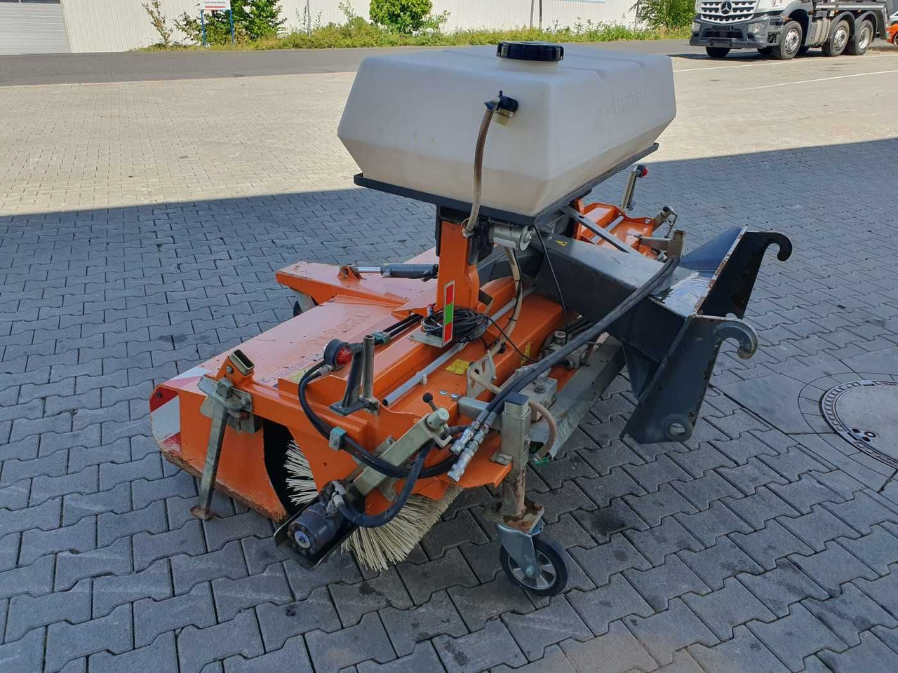 Bema 25 Dual Kehrmaschine / 2.050 mm / 2020 - Birste: foto 5 Bema 25 Dual Kehrmaschine / 2.050 mm / 2020 - Birste: foto 5