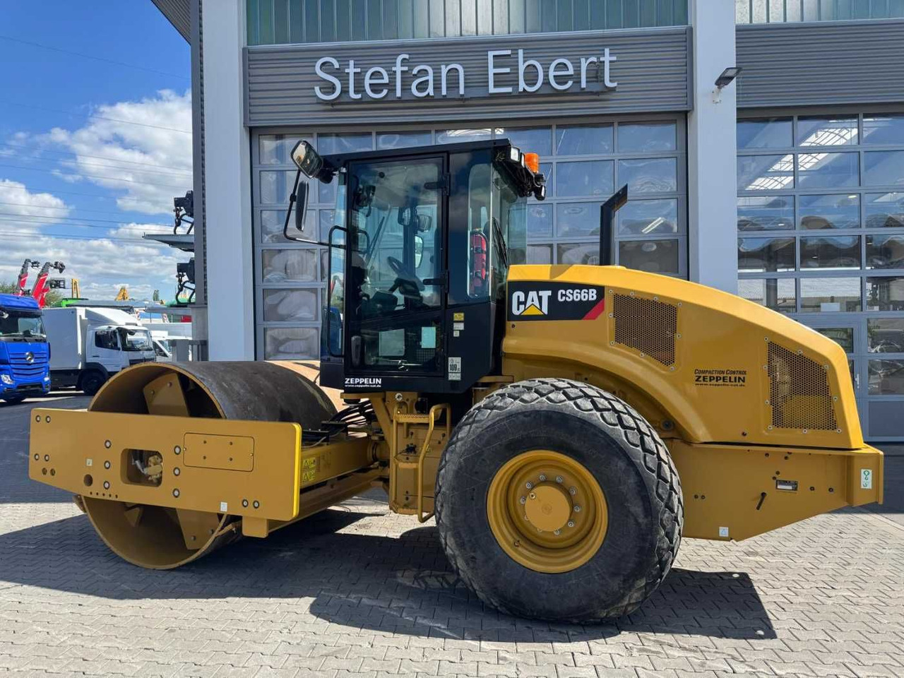 CAT CS66B / 2017 / nur 83h! / Klima / neuwertig! - Vibrorullis: foto 5 CAT CS66B / 2017 / nur 83h! / Klima / neuwertig! - Vibrorullis: foto 5