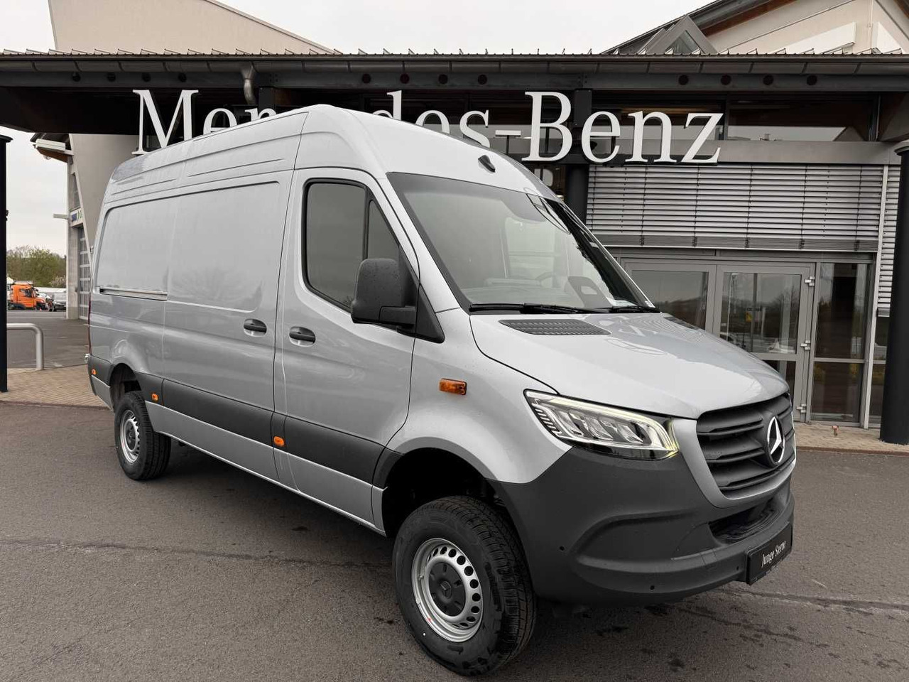 Mercedes-Benz Sprinter 319 CDI 4x4 3665 Klima Standheiz AHK - Citas iekārtas: foto 1 Mercedes-Benz Sprinter 319 CDI 4x4 3665 Klima Standheiz AHK - Citas iekārtas: foto 1