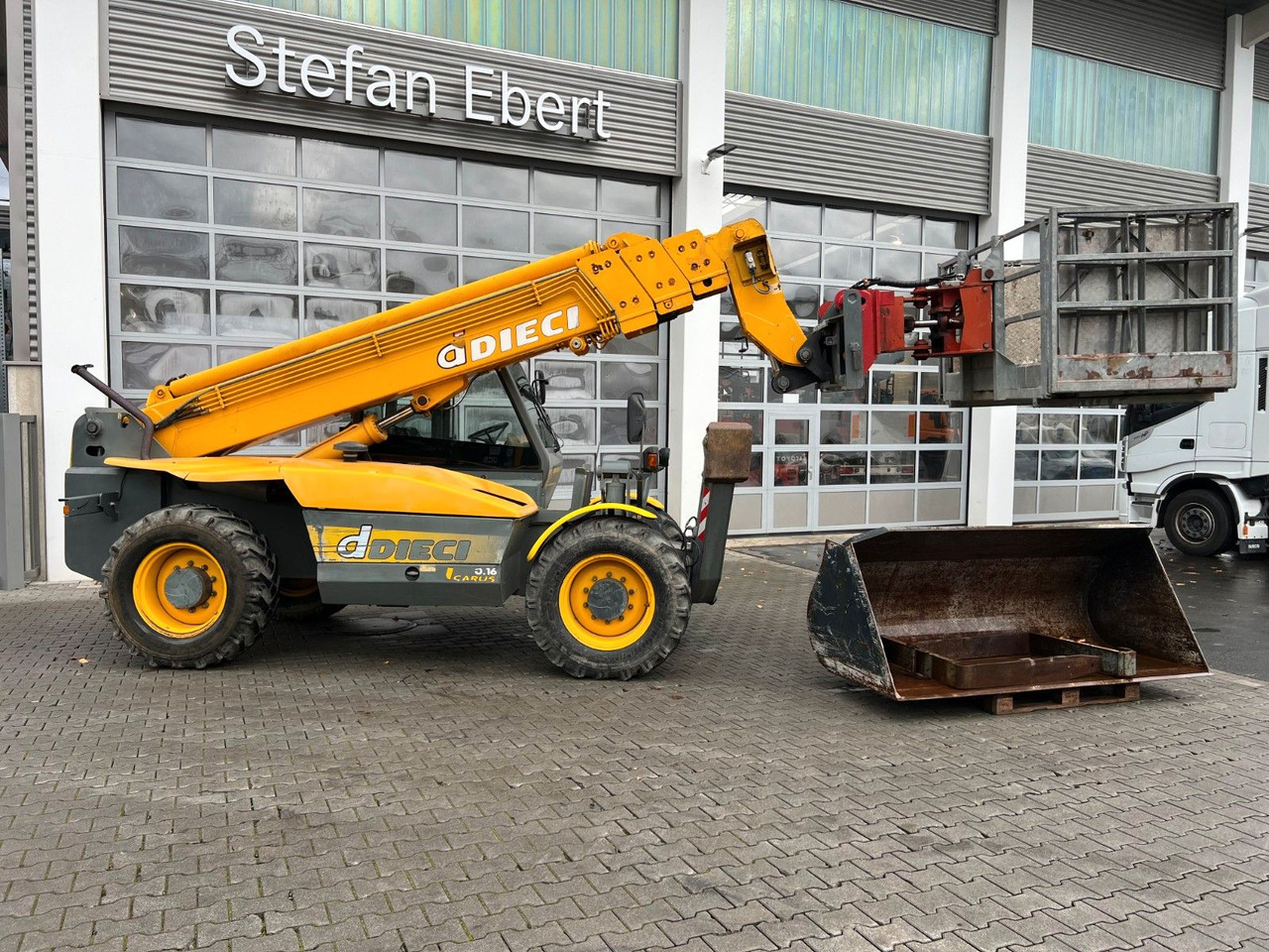 Dieci Icarus 40.16 ET 166 / 4.238 h / 2003 - Riteņu iekrāvējs: foto 2 Dieci Icarus 40.16 ET 166 / 4.238 h / 2003 - Riteņu iekrāvējs: foto 2